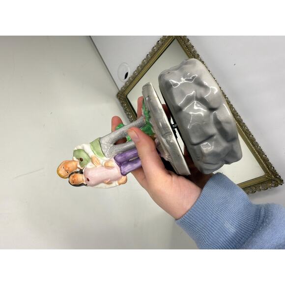 Vintage Loves Story Music Box Figurine Romantic Couple Hippie Couple Romantic - Picture 2 of 10